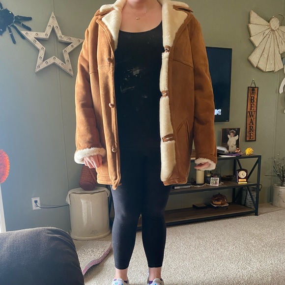 ARDNEY shearling jacket - Picture 9 of 9